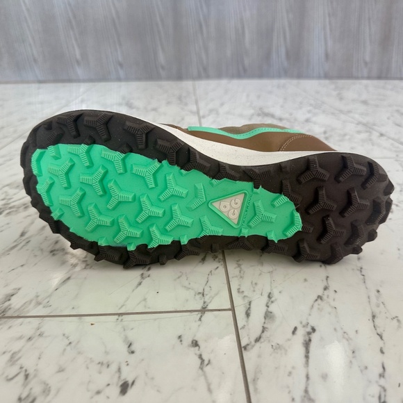 Nike ACG Lowcate Limestone/Green Glow - Men's Size 9 - Picture 5 of 11